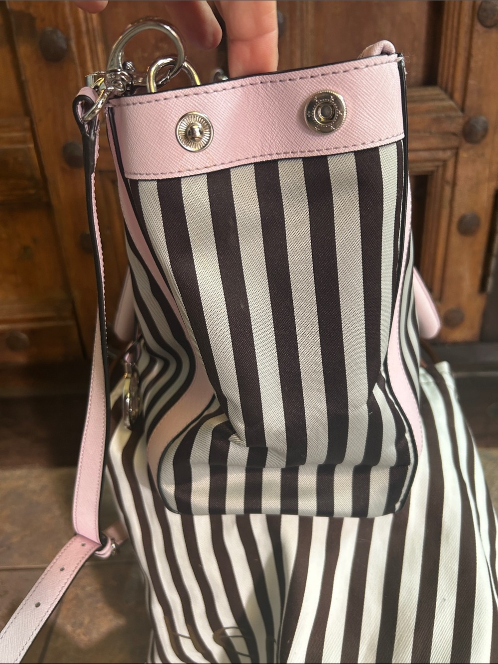 HENRI BENDEL RARE
Centennial Stripe Handbag Pink, Black, White Crossbody purse - Picture 10 of 16